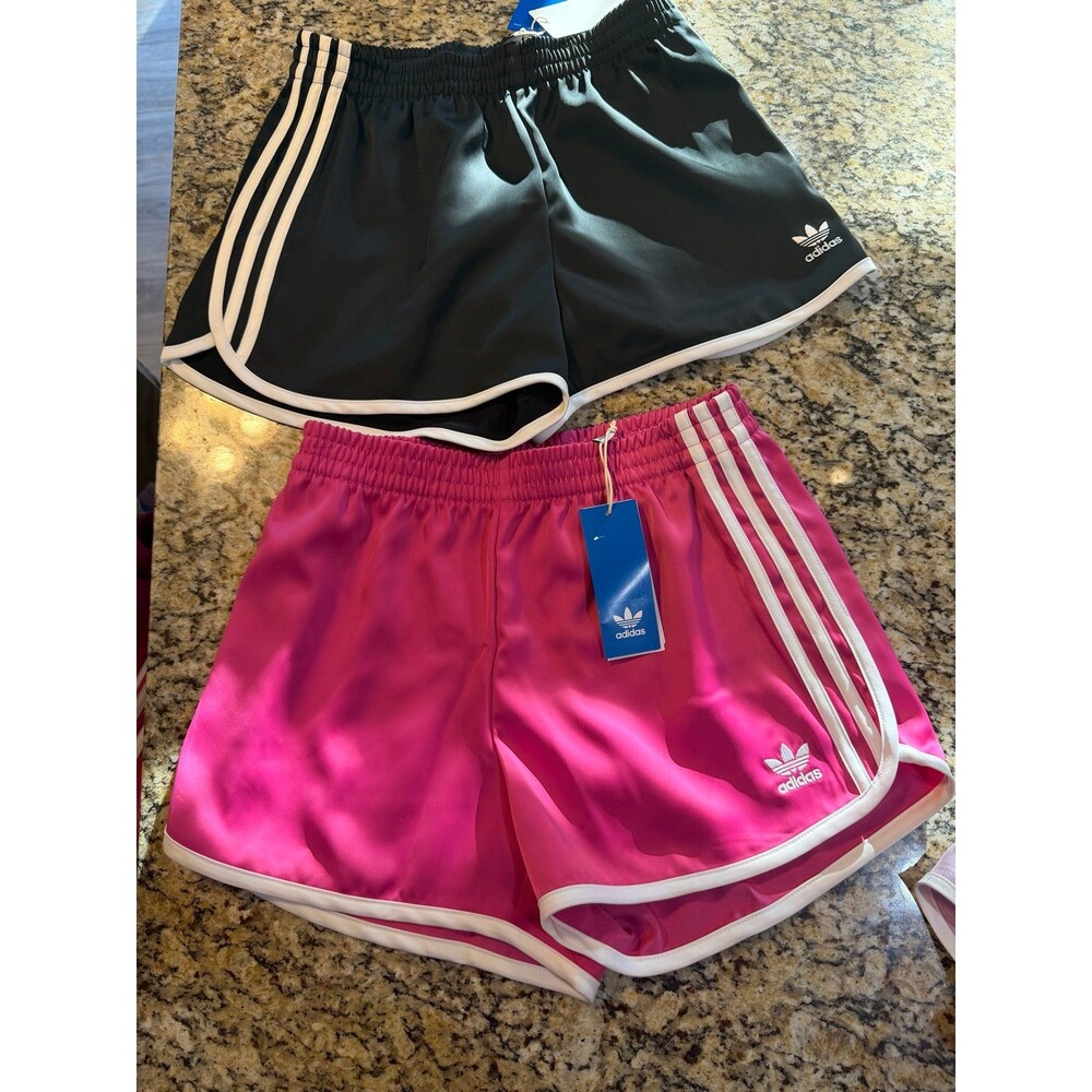Women’s adidas short set gym shorts Xs